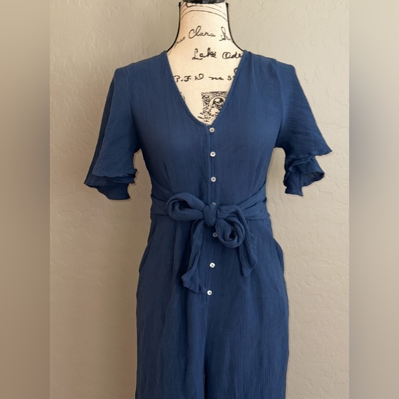 Divided Jumpsuit - Picture 6 of 7